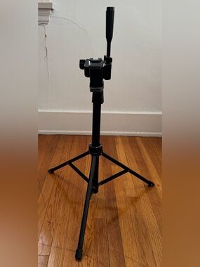 UBeesize black Camera/Light Tripod Stand with Adjustable Head